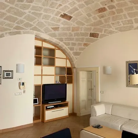 Palazzo Demi * Monopoli